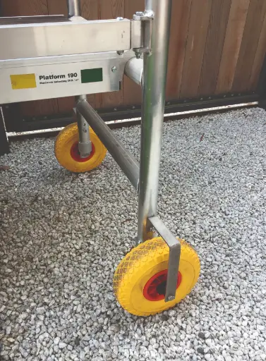 [CF30371] Vouwstelling - Tuinwielenset - 2 volle wielen + 2 alu voeten - incl. borgpennen en bouten